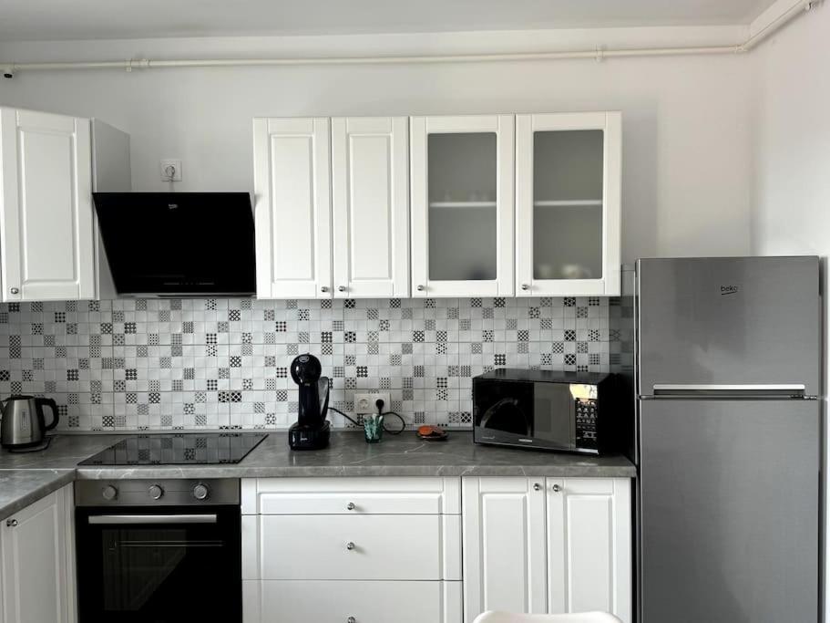 Seville Studio Cu Terasa & Vedere La Munte Braşov Extérieur photo